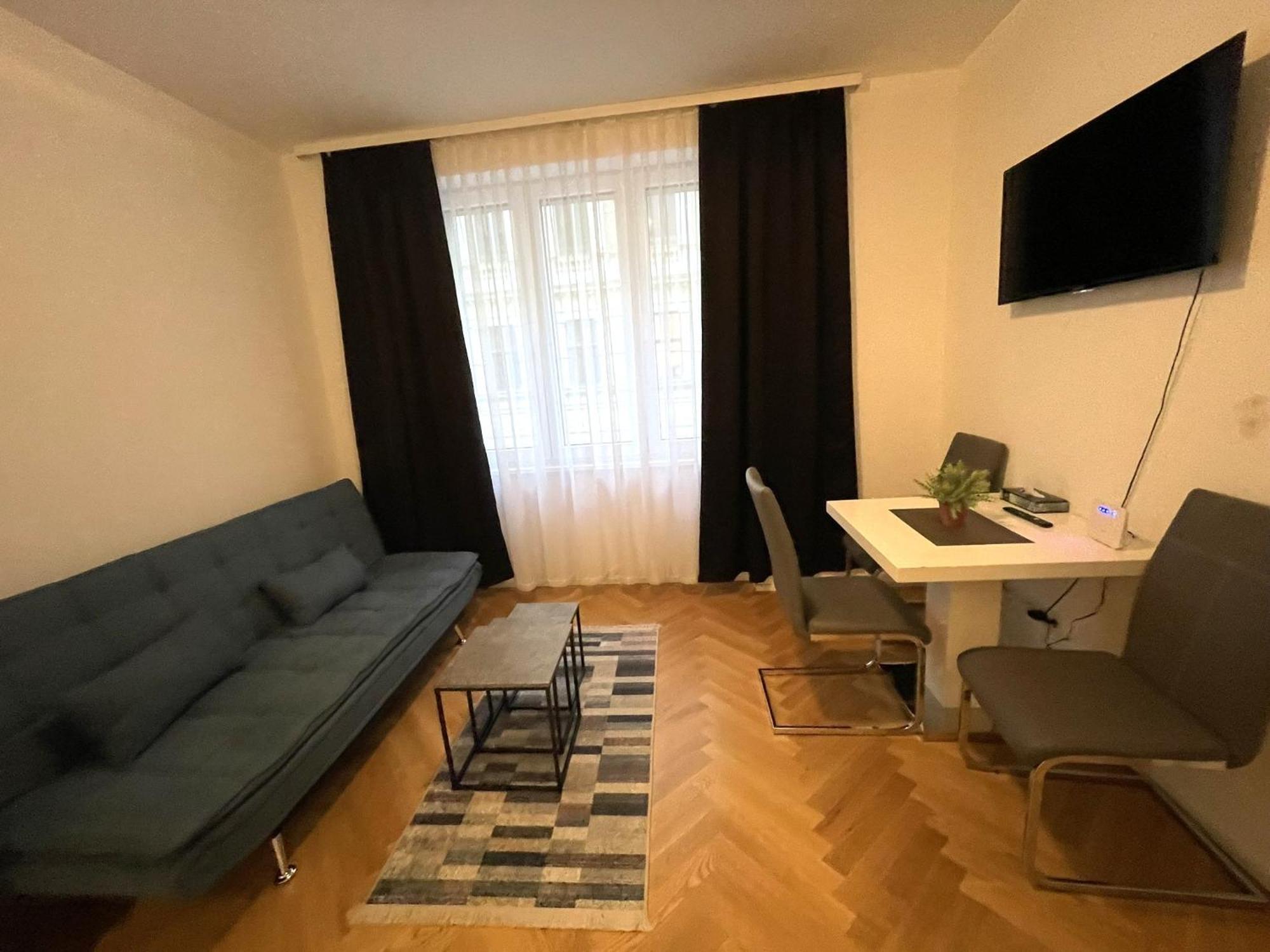 Home Sweet Home - State Opera Wien Rum bild